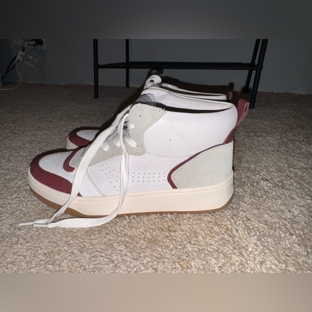 Steve Madden White and Burgundy High-Top Sneakers - Picture 4 of 9